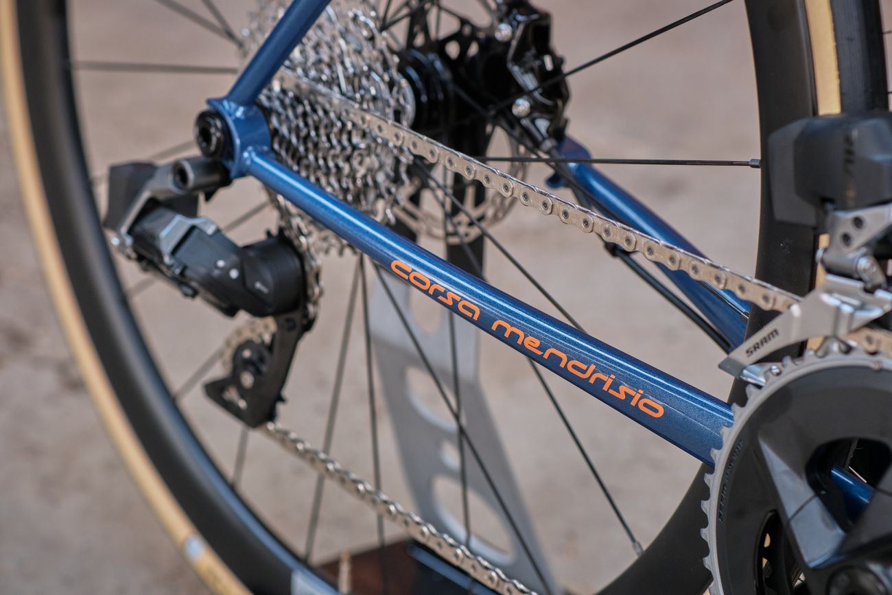 Mendrisio Corsa 105 DI2 MCO01As(M) | Eddy Merckx